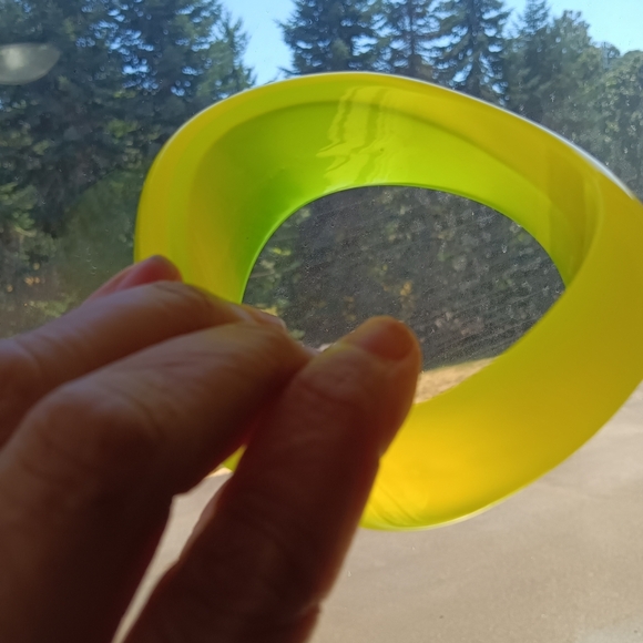 CLEARANCE SALE!! Vibrant Yellow Bangle Bracelet - Picture 4 of 5